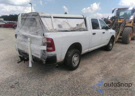 2022 Ram 2500 Tradesman 4X4 6'4 Box z USA, uszkodzony, nr VIN 3C6UR5CJXNG271926